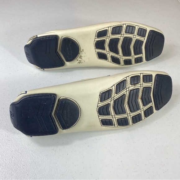 SALVATORE FERRAGAMO Leather Driving Loafers Off White - Picture 12 of 15